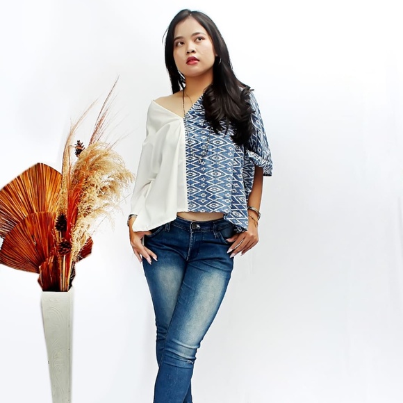 0120/ Blue White Cropped Kaftan Batik Pattern, Cotton Caftan Top,Women's Top - Picture 4 of 11